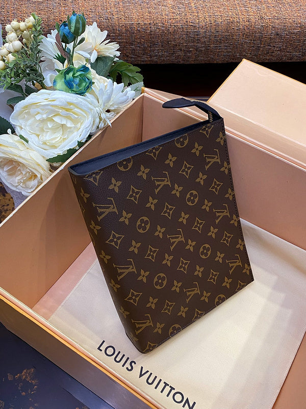 Alice  Bags- Louis Vuittons  - 16579