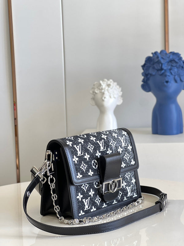 Alice Bags- Louis Vuittons  - 16543