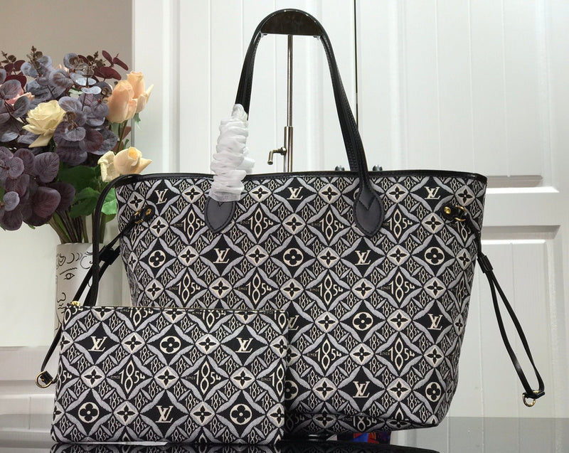 Alice  Bags- Louis Vuittons  - 16161