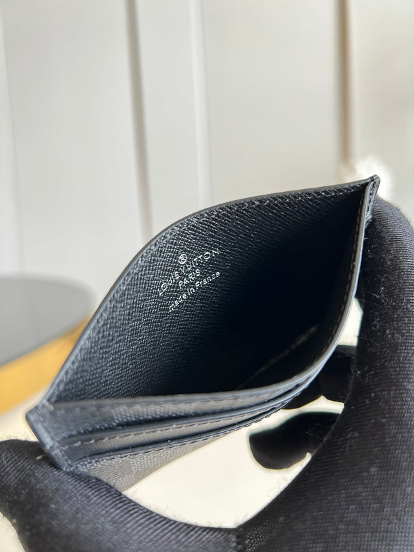 Alice Bags- Louis Vuittons  - 16267