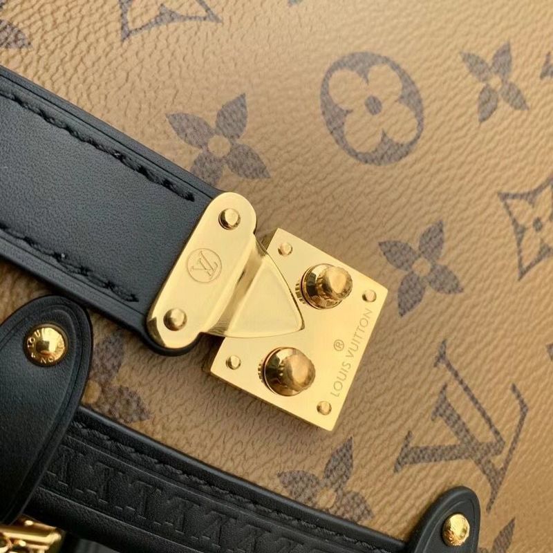 Alice Bags- Louis Vuittons  - 15967