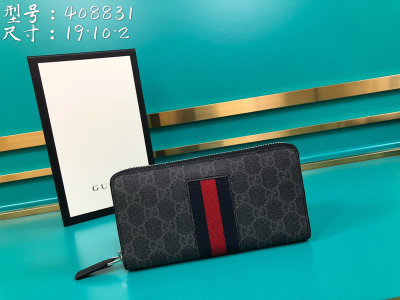Gucci   Luxury Bags  946