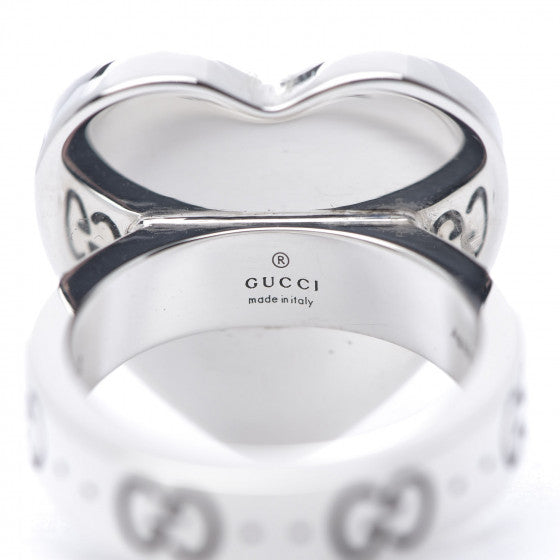 Gucci Enamel Heart Ring in Silver