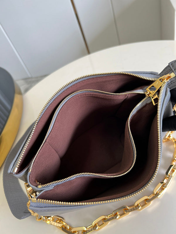 Alice Bags- Louis Vuittons  - 16206