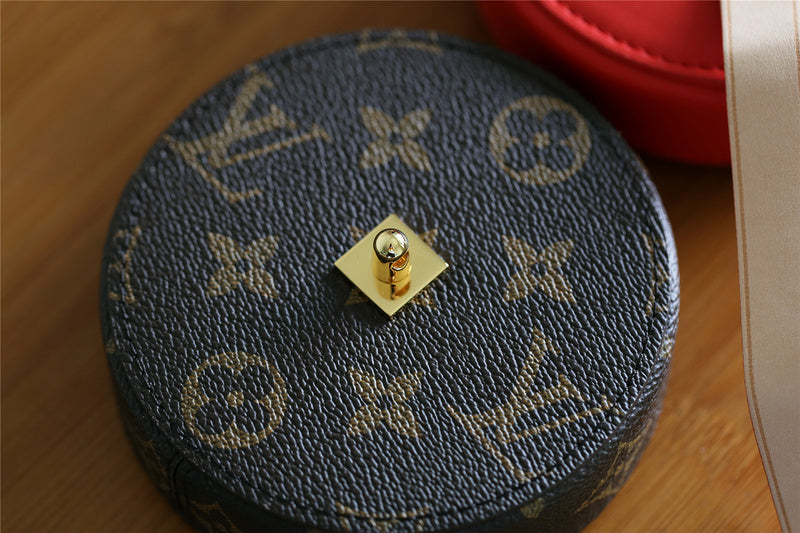 Alice bags - Louis Vuittons  - 9357