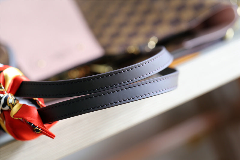 Alice bags - Louis Vuittons  - 7902