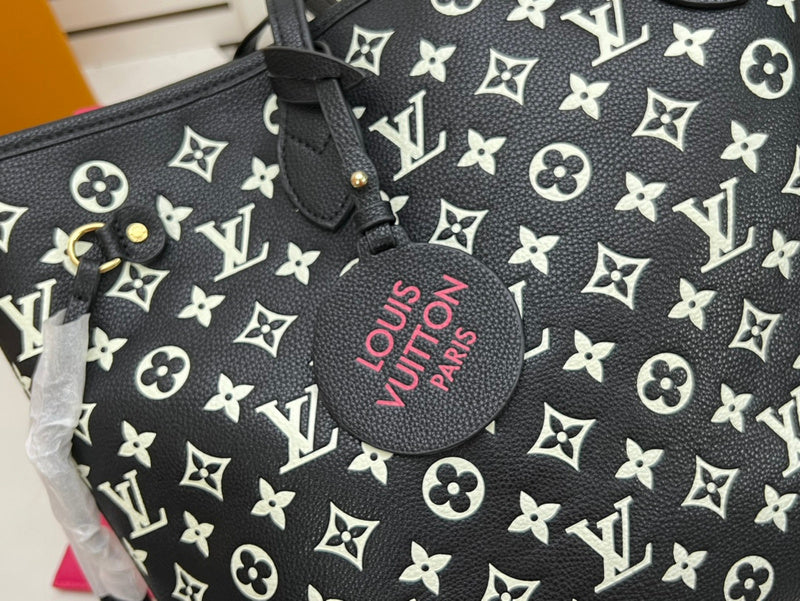 Alice Bags- Louis Vuittons  - 16575