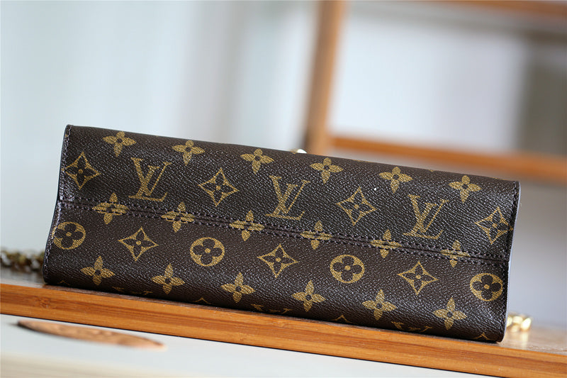 Alice bags - Louis Vuittons  - 7838