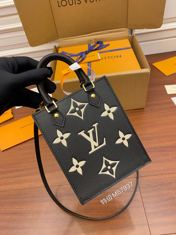 Alice Bags- Louis Vuittons  - 16202