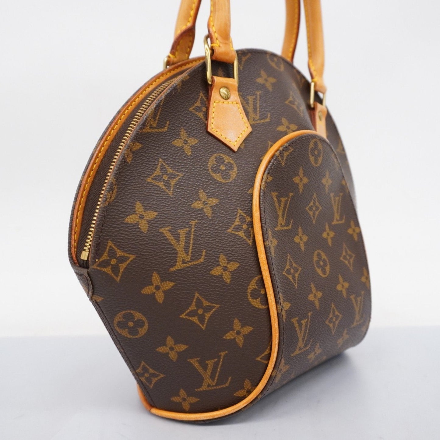 Louis Vuitton  Handbag