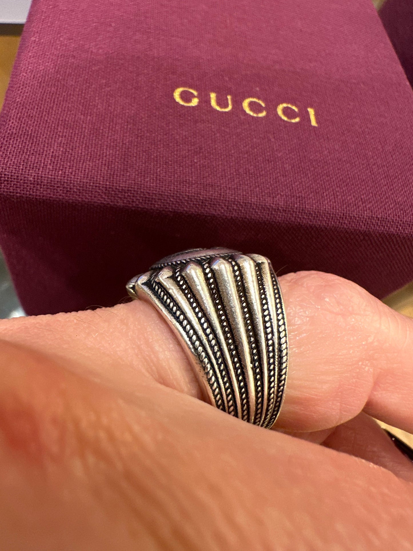 Gucci Interlocking G Engraved Ring