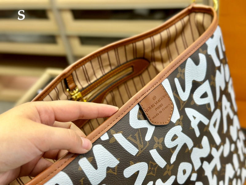 Alice bags - Louis Vuittons  - 15055