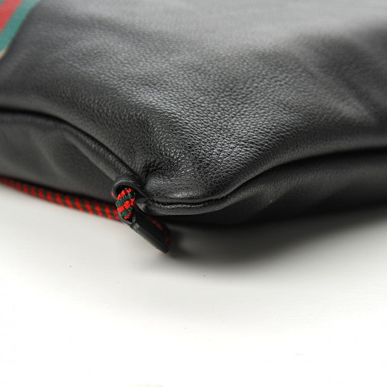 Gucci Logo-Print Drawstring Backpack in Black
