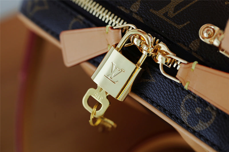 Alice bags - Louis Vuittons  - 7882