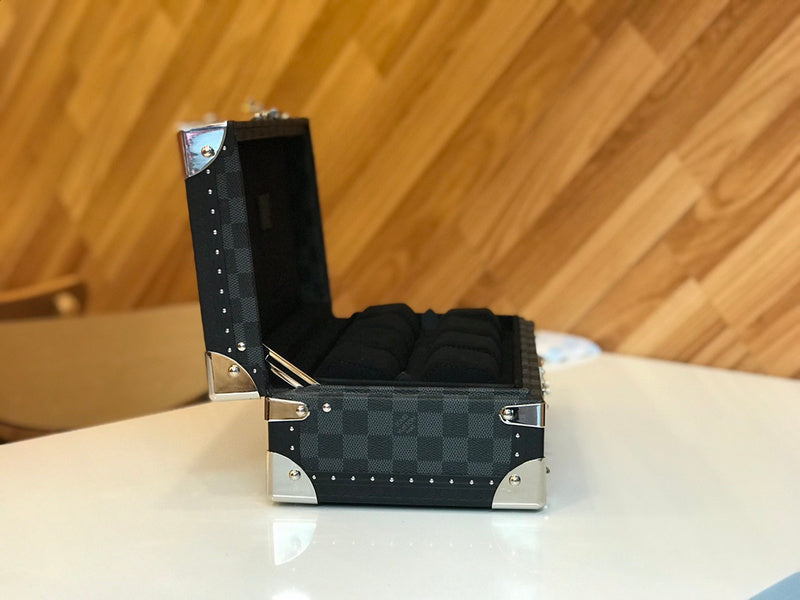 Alice Bags- Louis Vuittons  - 15992