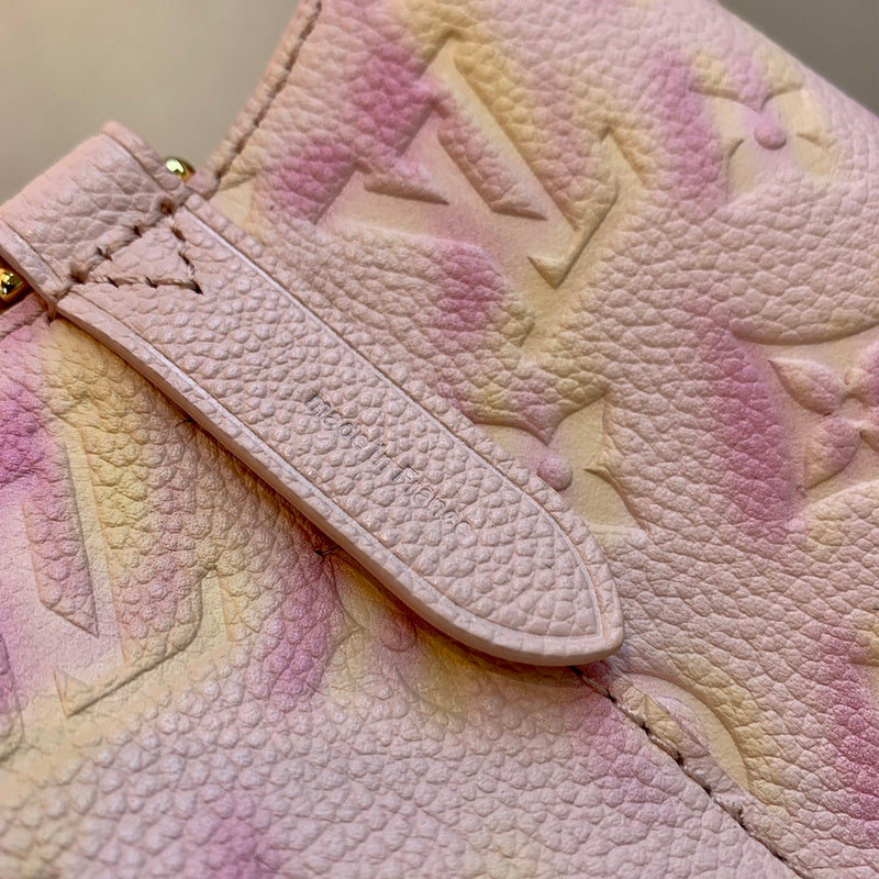 Alice Bags- Louis Vuittons  - 16566