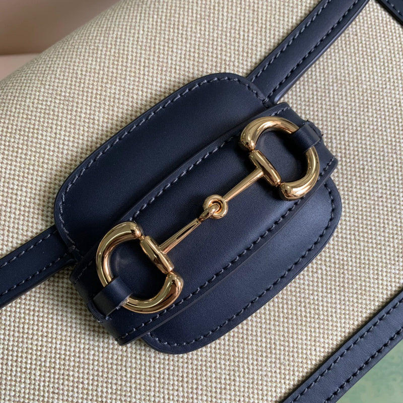 Gucci   Luxury Bags  1084