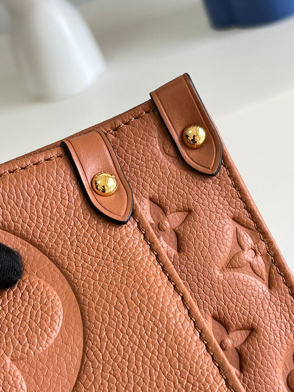 Alice Bags- Louis Vuittons  - 16315