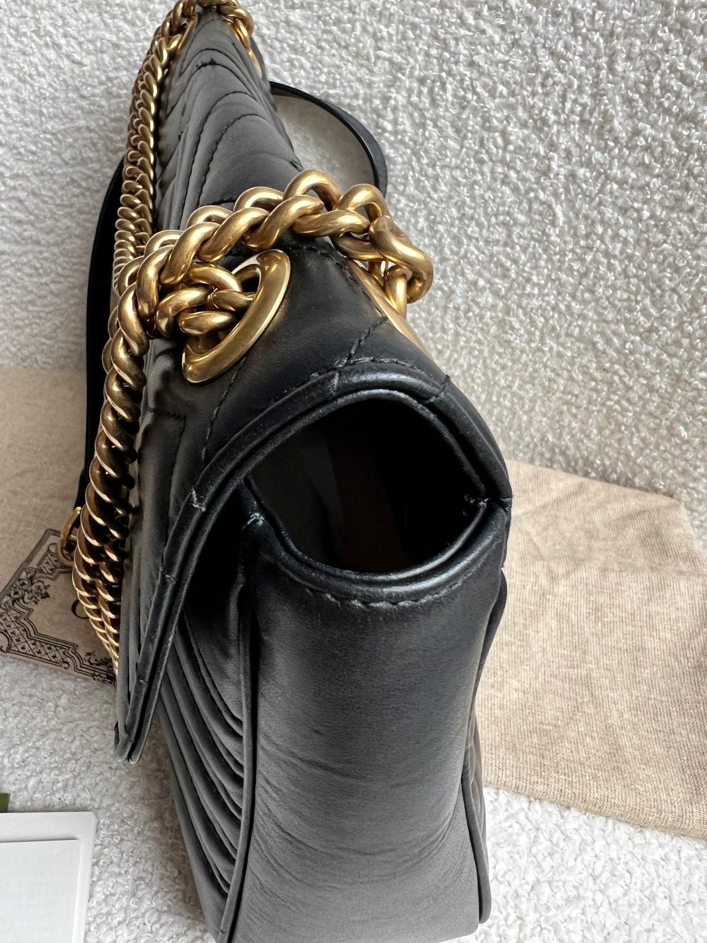 Gucci GG Black Marmont Medium Shoulder Bag (RRP £2,340)