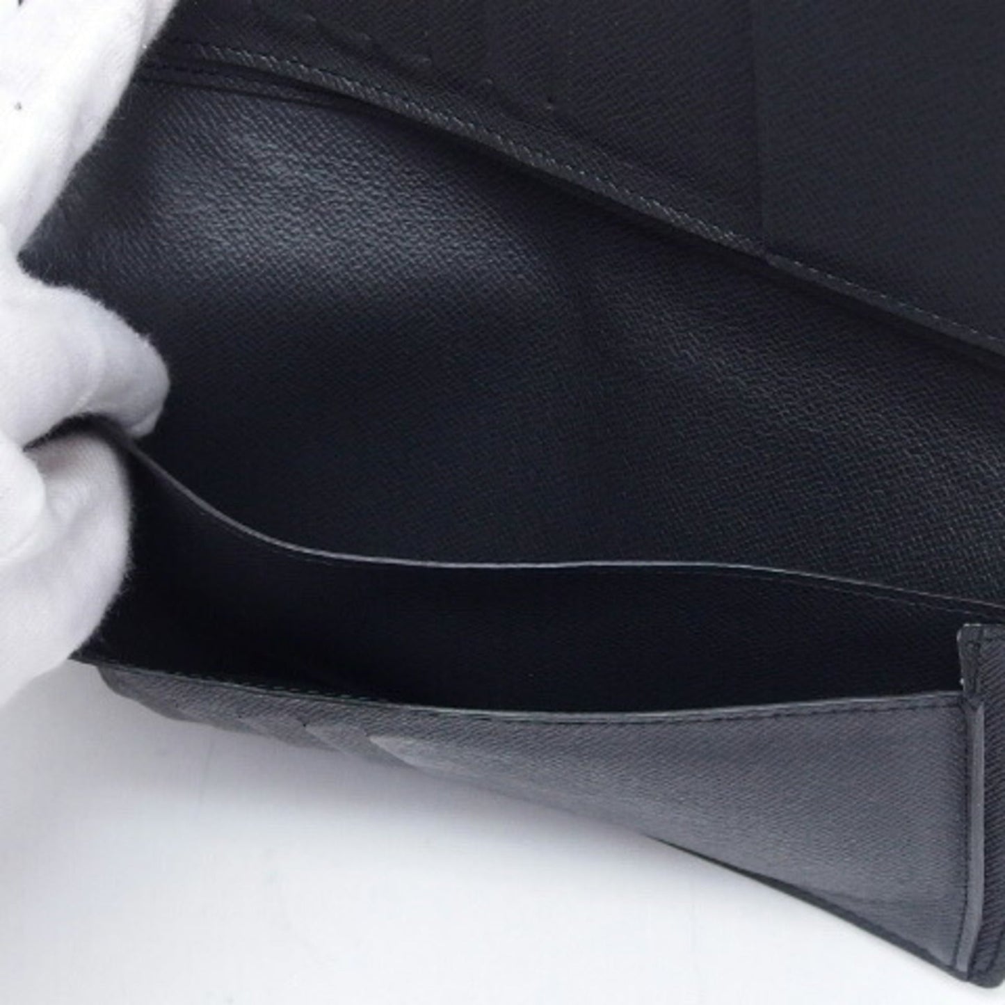 LOUIS VUITTON Brazza Wallet