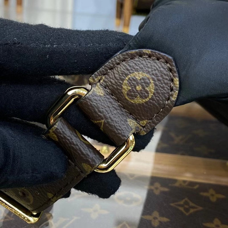 Alice Bags- Louis Vuittons  - 16122