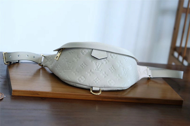 Alice bags - Louis Vuittons  - 10350