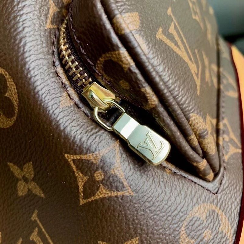 Alice Bags- Louis Vuittons  - 15964