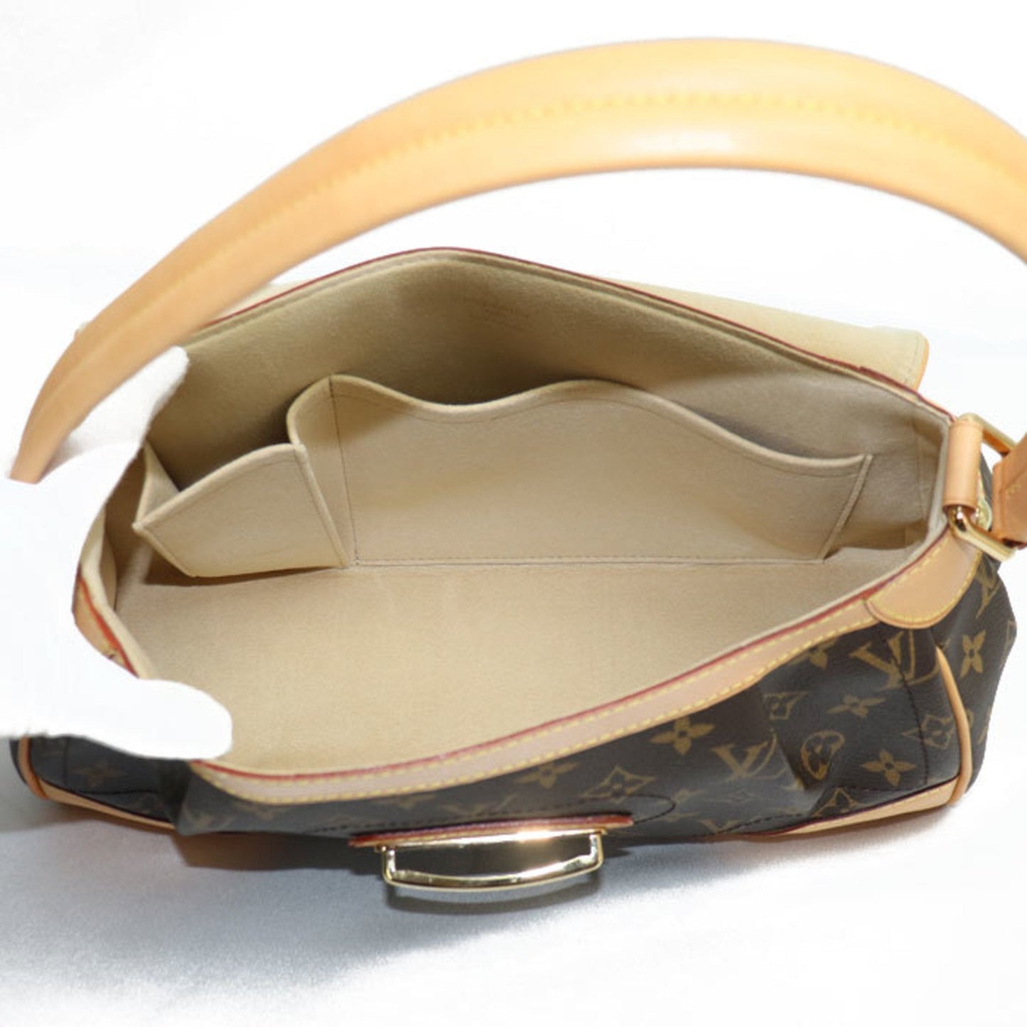 Louis Vuitton   Shoulder Bag