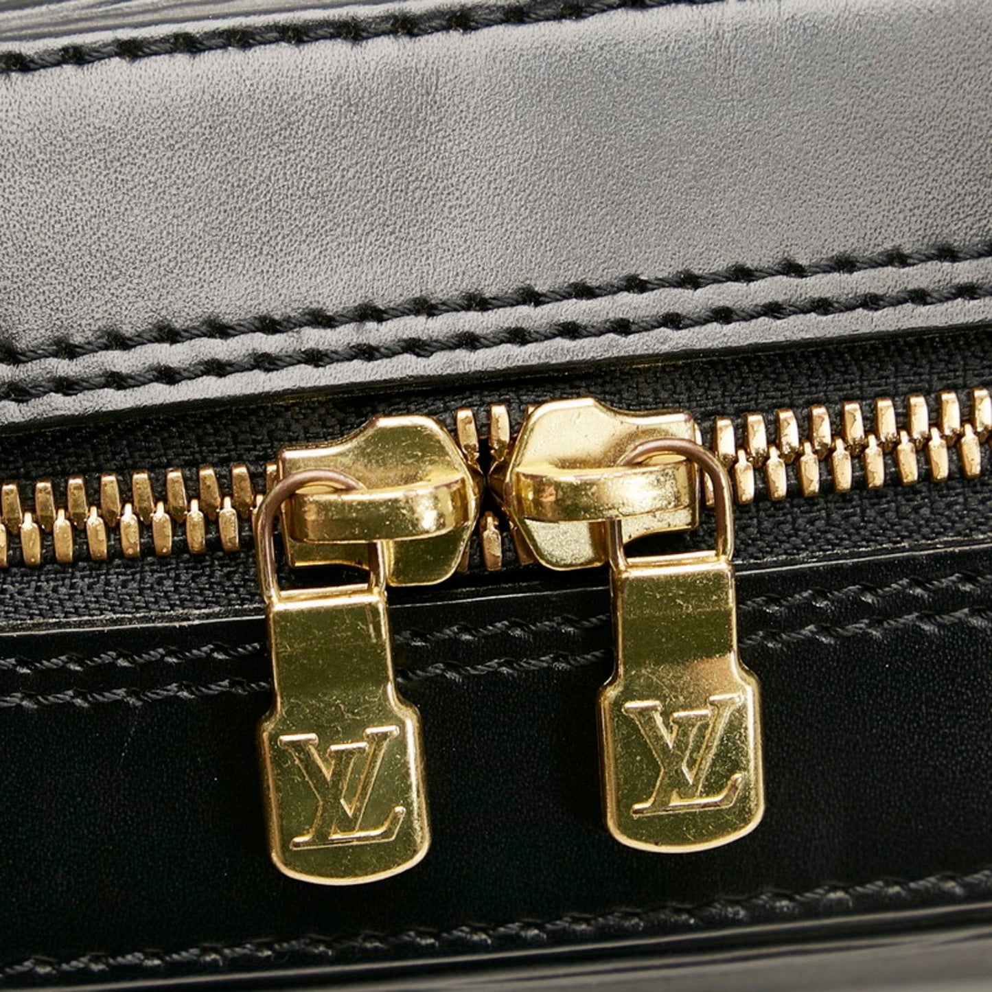 Louis Vuitton Black Leather Sablon handbag bag