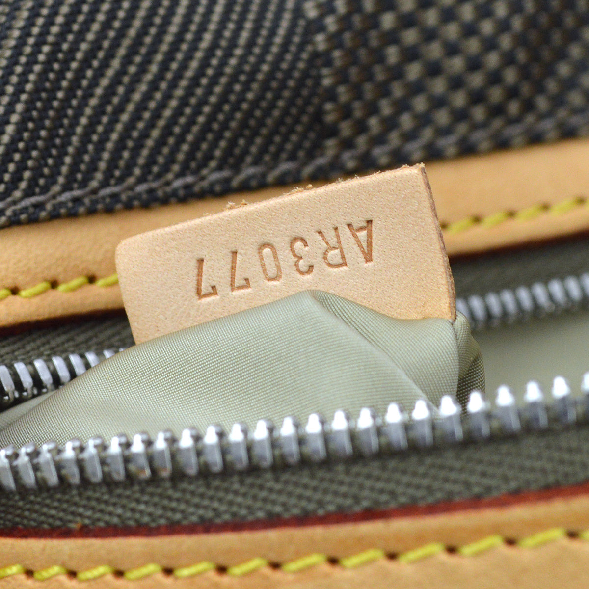 Louis Vuitton 2007 Terre Damier Geant Acrobat Waist Bum Bag M93619