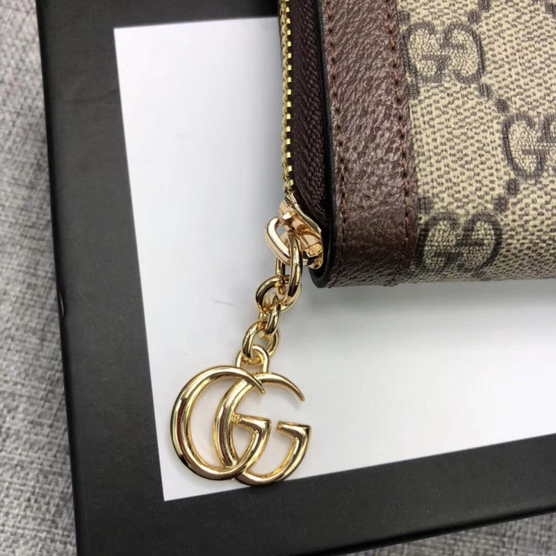 Gucci   Luxury Bags  866