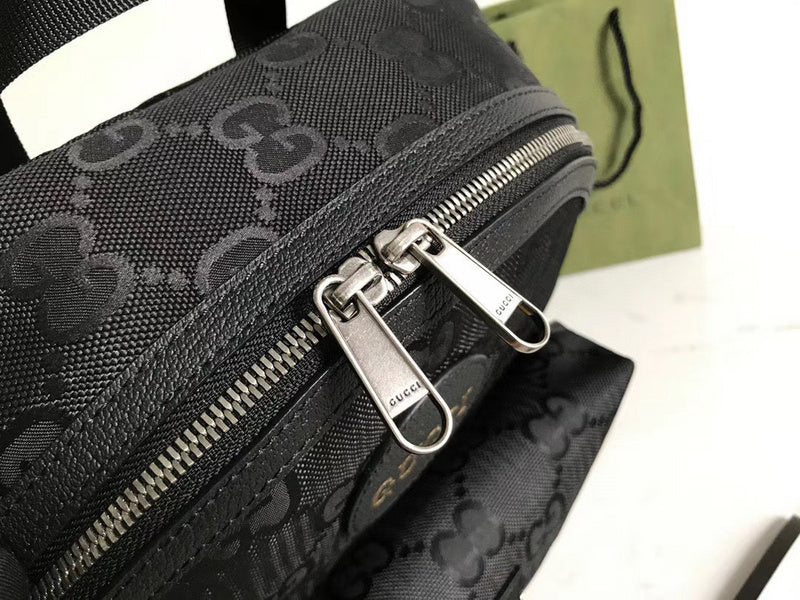 Gucci   Luxury Bags  1025