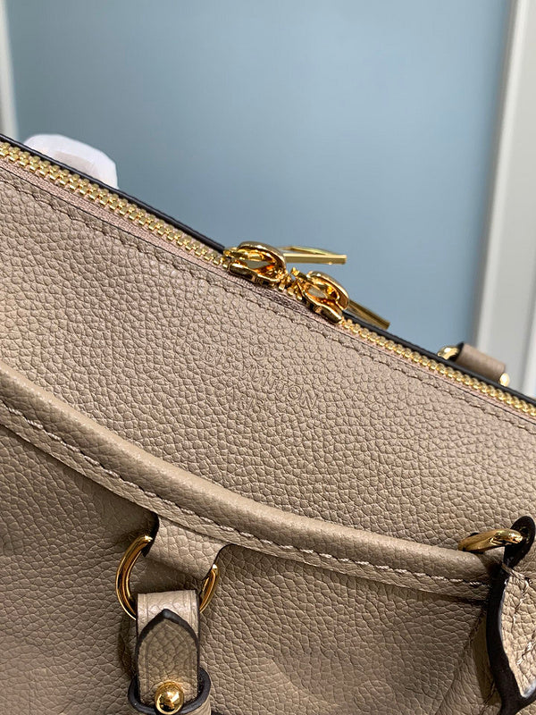 Alice bags - Louis Vuittons  - 15408