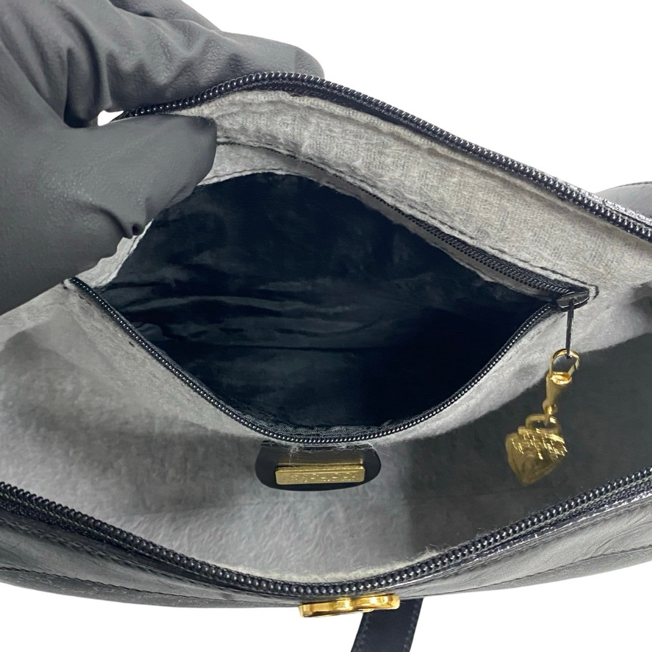 GUCCI Shoulder Bag leather black