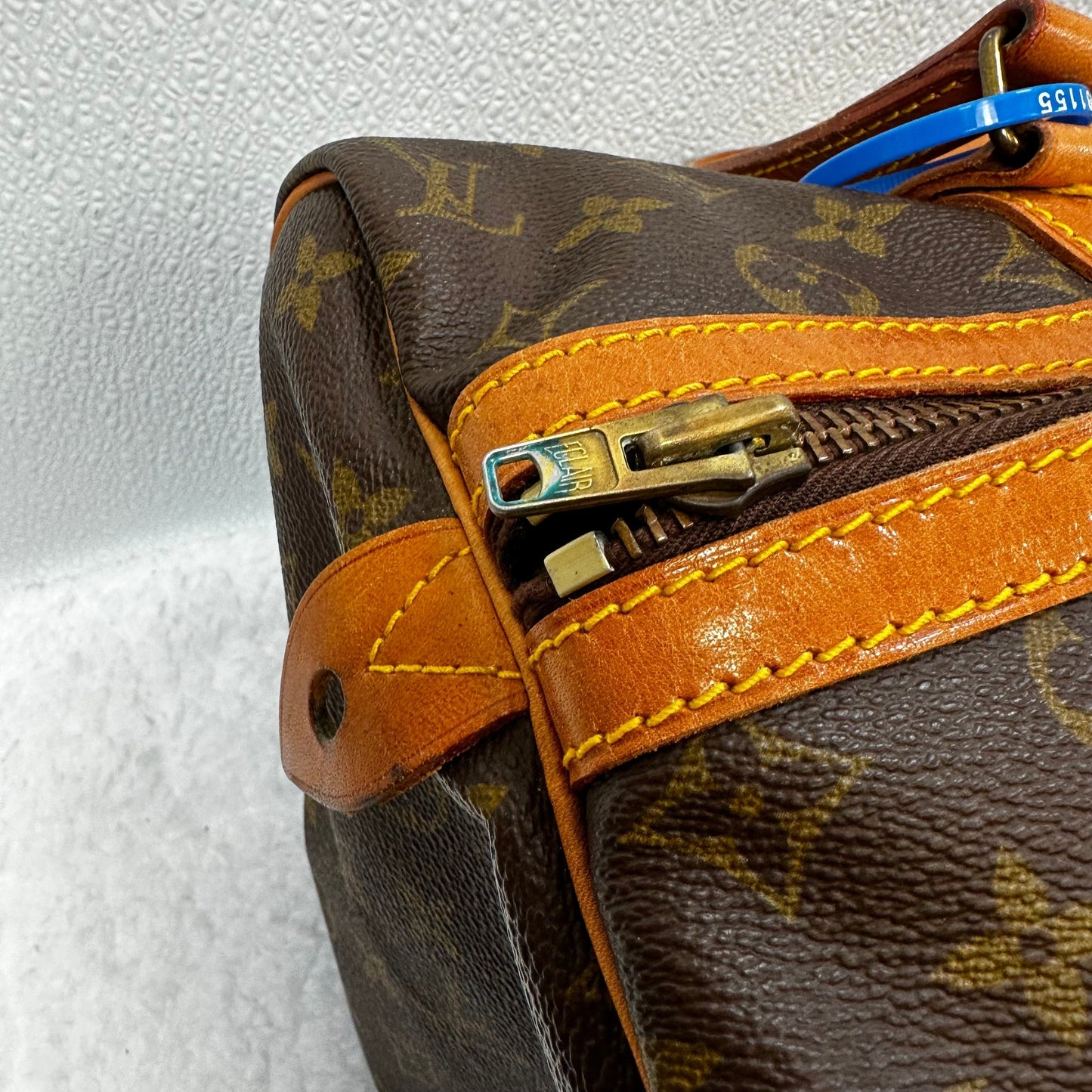 HandBag Luxury Designer By Louis Vuitton, Size: Medium