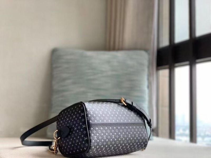 Alice bags - Louis Vuittons  - 15615