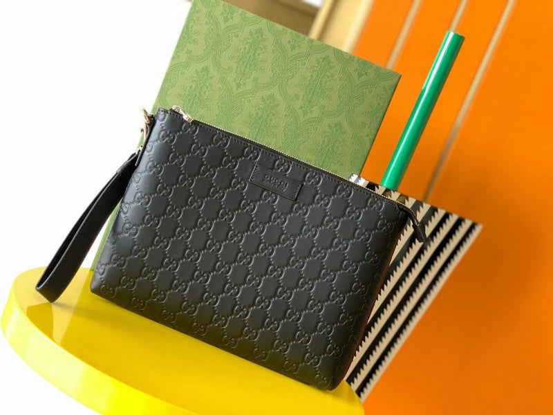 Gucci   Luxury Bags  1152