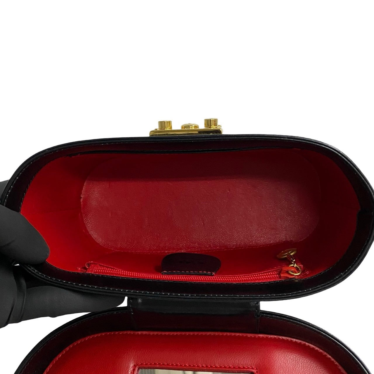 GUCCI Handbag leather black Ready lock