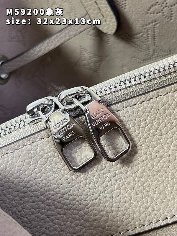 Alice Bags- Louis Vuittons  - 16059