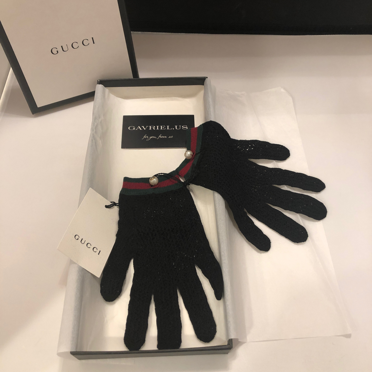 Gucci Web Stripe Crochet Gloves in Black