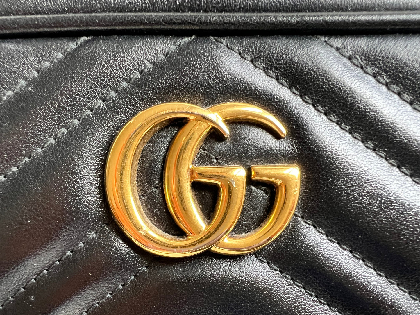 Gucci GG Black Marmont Mini Shoulder Bag (RRP £1,360)