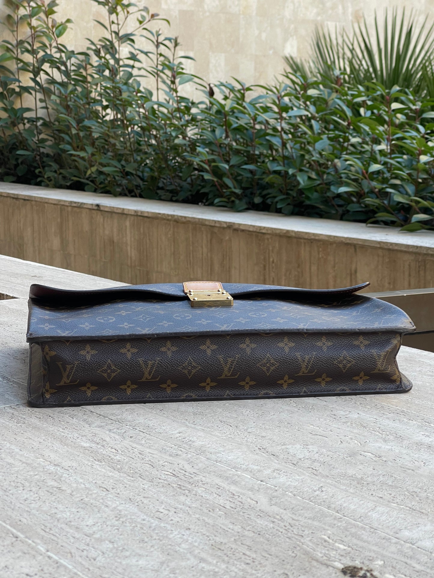 Louis Vuitton - Sac Robusto en toile monogramme