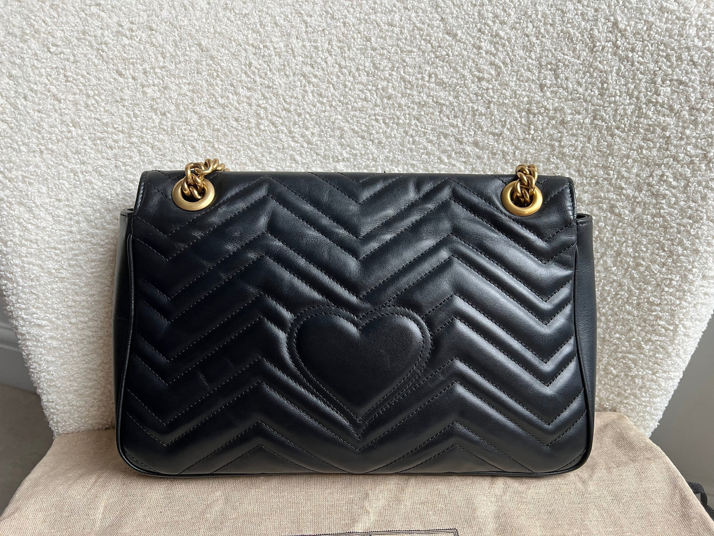Gucci GG Black Marmont Medium Shoulder Bag (RRP £2,340)