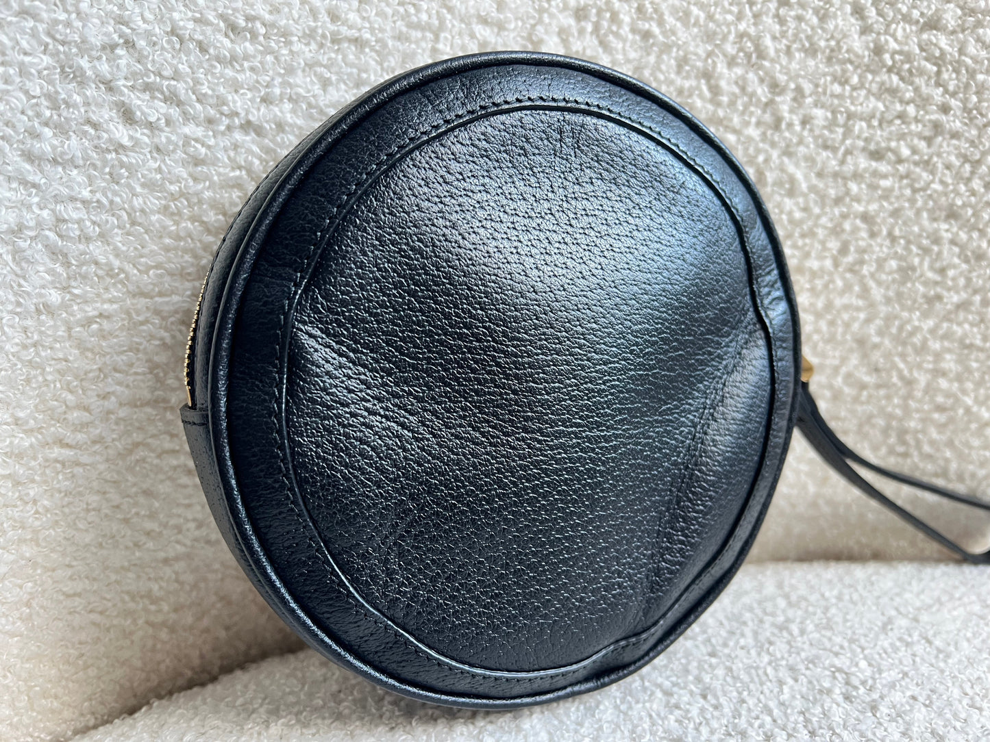 Gucci GG Round Black Ophidia Clutch