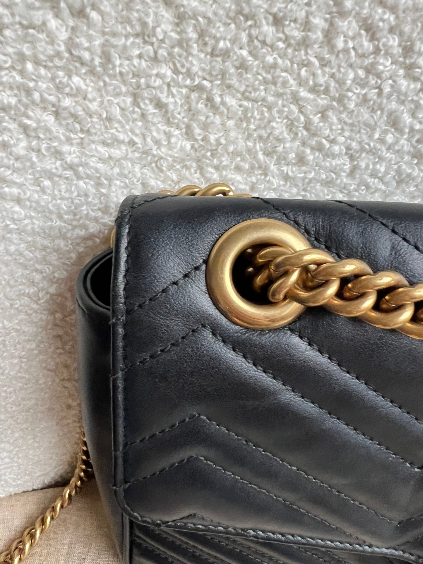 Gucci GG Black Marmont Medium Shoulder Bag (RRP £2,340)