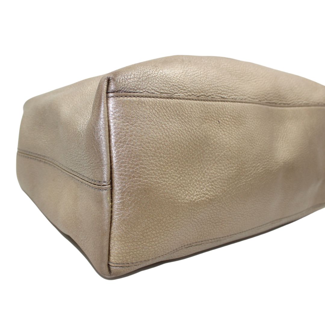 Gucci Pebbled Calfskin Medium Soho Chain Shoulder Bag