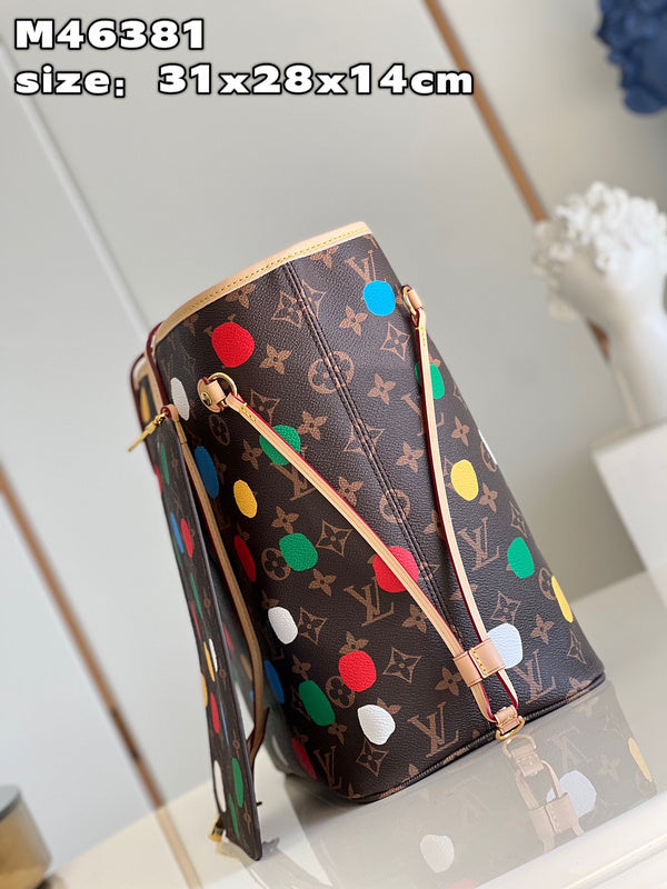 Alice Bags- Louis Vuittons  - 15978