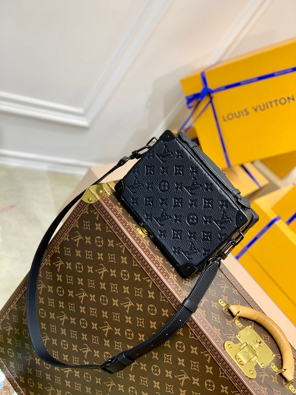 Alice  Bags- Louis Vuittons  - 16477
