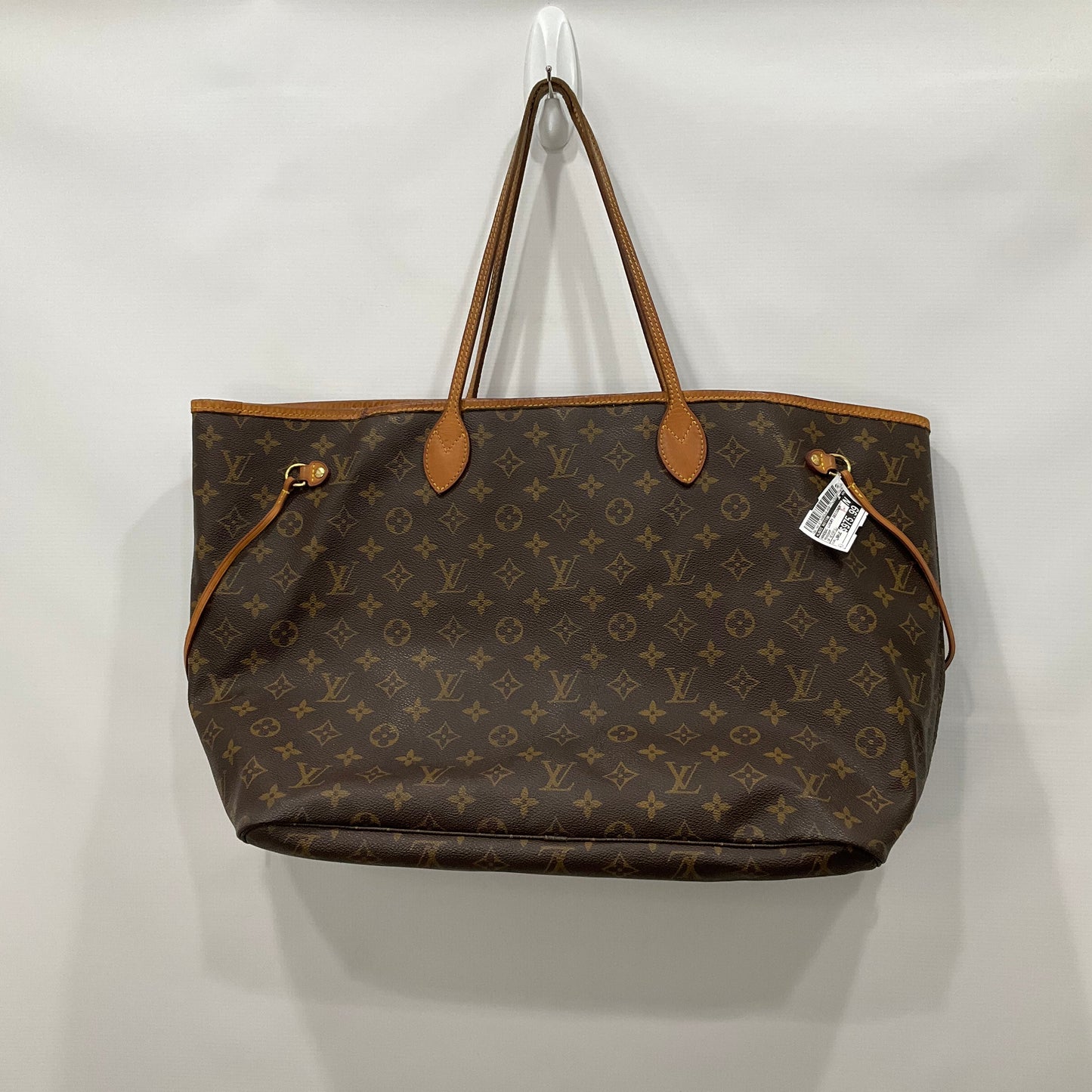 Handbag Luxury Designer By Louis Vuitton  Size: Large