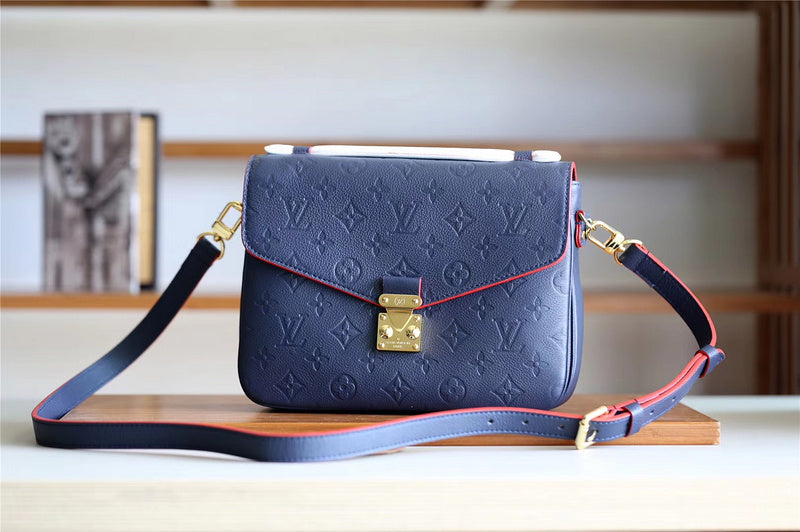 Alice bags - Louis Vuittons  - 7820